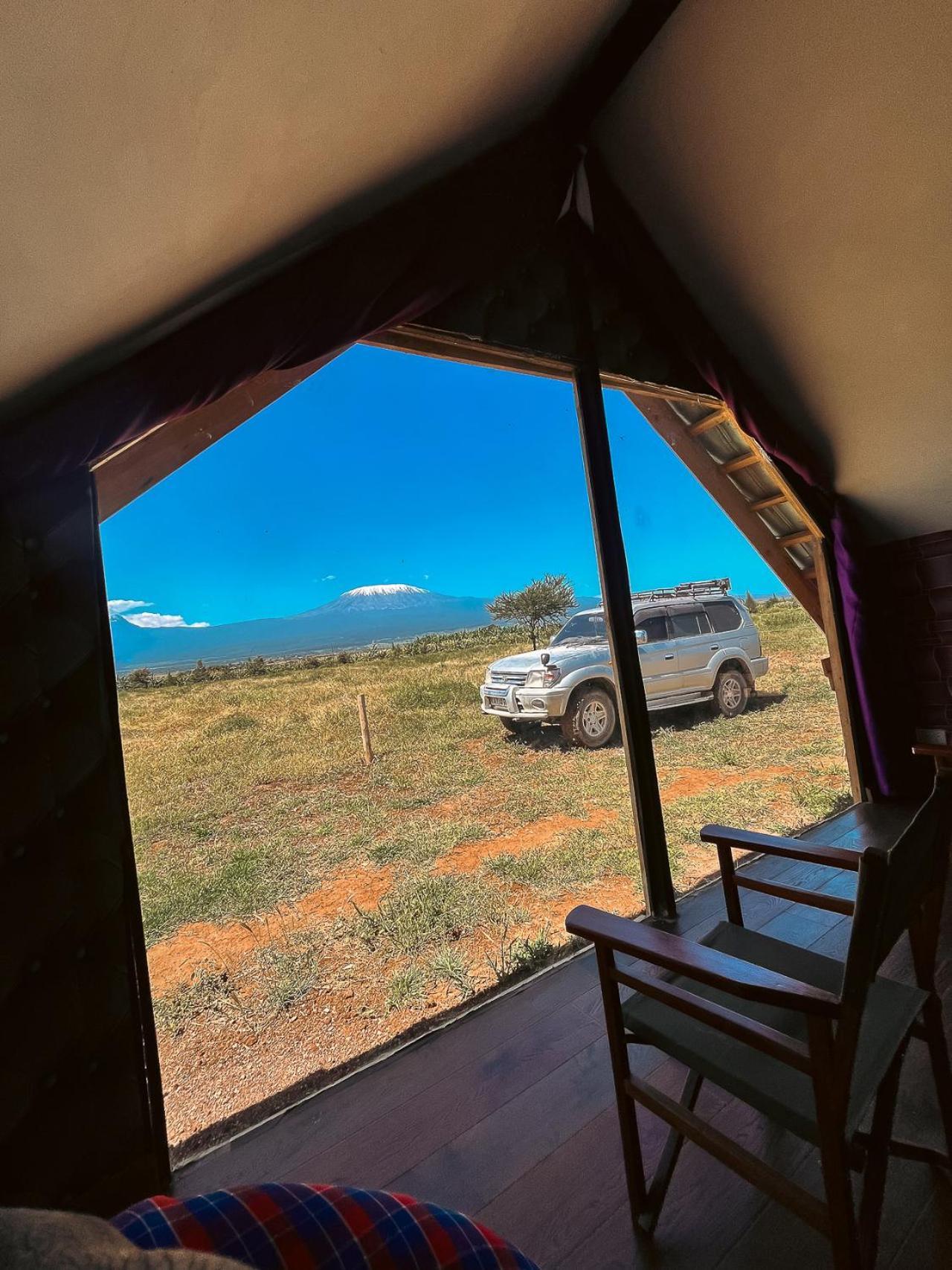 Kilimanjaro View Cabin-Amboseli Oloitokitok エクステリア 写真