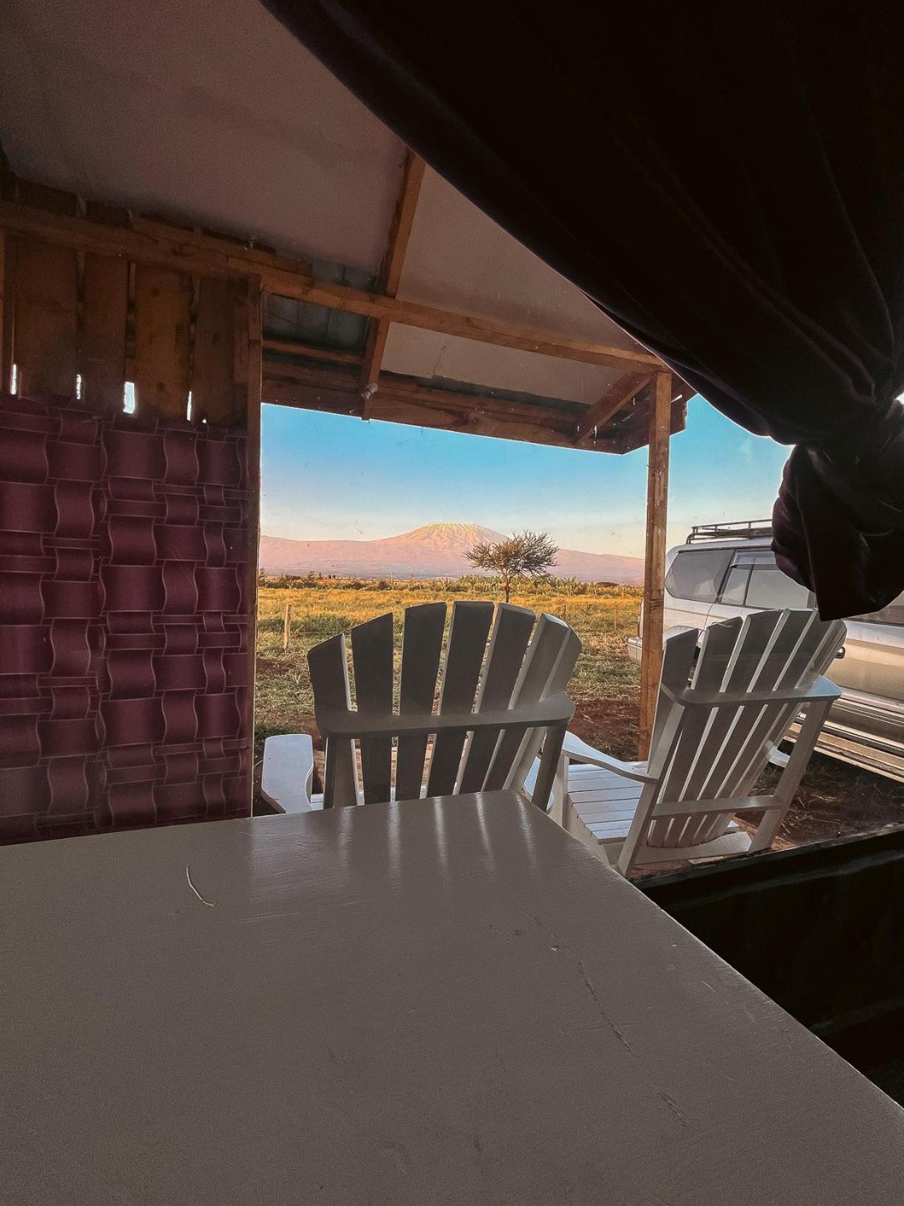 Kilimanjaro View Cabin-Amboseli Oloitokitok エクステリア 写真